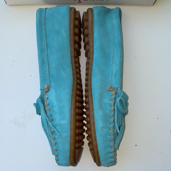 AUTH NIB MINNETONKA KILTY MOCCASINS HARDSOLE TURQUOISE - Picture 4 of 9